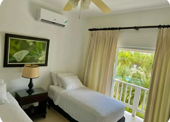 Caribbean Bliss 4-br Steps Form The Sea Villa