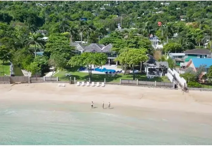 Villa Caribbean Bliss 4-br Steps Form The Sea *